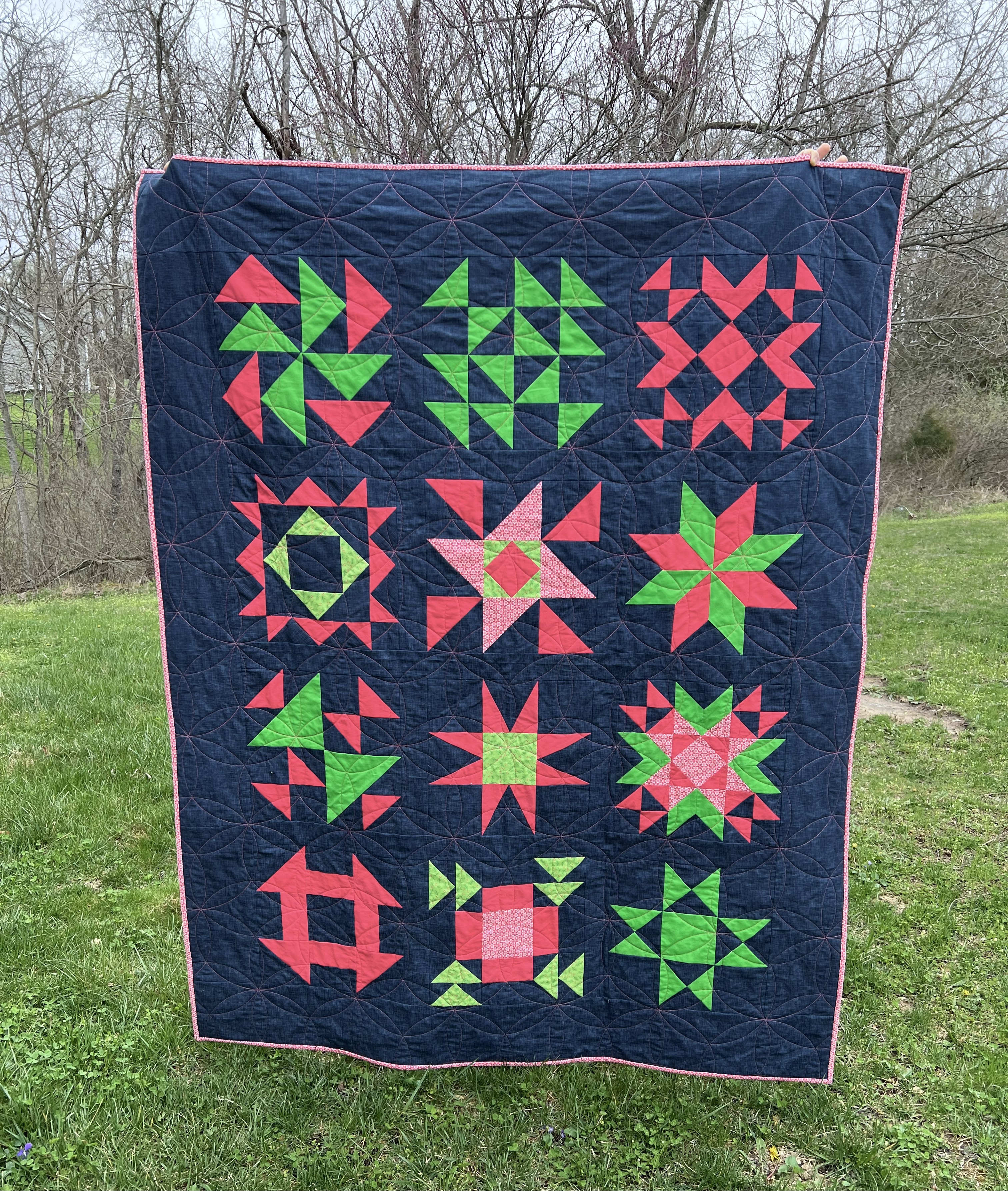 I quilted these on my longarm! First two actual quilts I've done! :  r/quilting