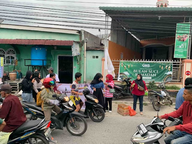 DPD KRJPS Siantar Simalungun Bagi Takjil Gratis: Tumbuhkan Semangat Baru Reog Ponorogo Maju