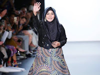 Luar BIasa! Inilah Anniesa Hasibuan si Pembuat Sejarah di New York Fashion Week