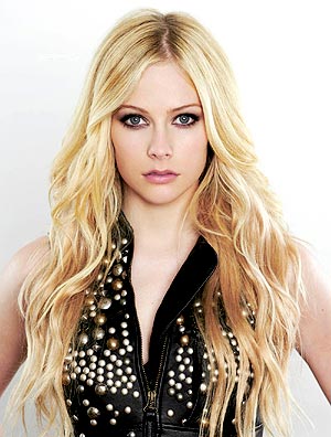 Avril Lavigne Modern Hairstyle