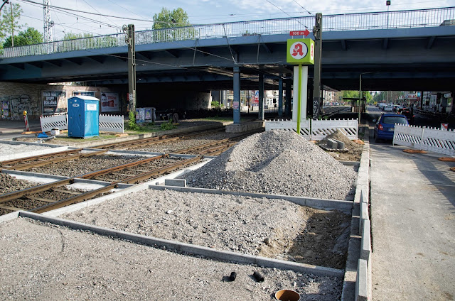 Baustelle Ersatzhaltestelle M4, Kanalarbeiten, Greifswalder Straße 168, 10409 Berlin, 22.04.2014