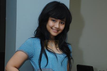 Gita Gutawa on Gita Gutawa Option Gallery