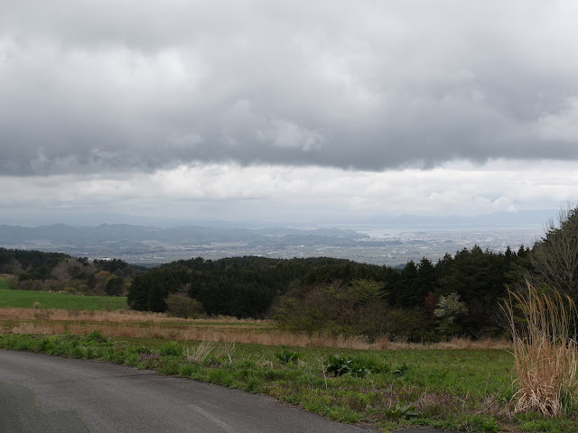 鳥取県西伯郡伯耆町丸山　牧草地　島根半島の眺望