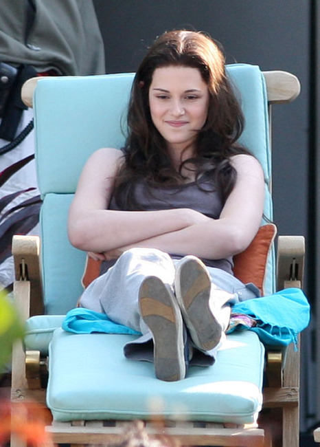 kristen stewart keds. Kristen Stewart Fashion: A Twilight Saga Special: Part 3 Eclipse