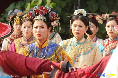 Phim Vạn Phụng Chi Vương - HTV2 [2012] Online
