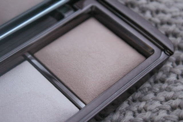 Hourglass Ambient Lightening Palette 