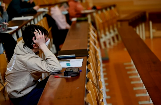ميراوي: مستوى طلبة أوكرانيا ضعيف.. ولجنة وزارية تبحث الحلول عند دول مجاورة