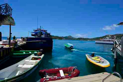 dinghy dock in Bonacca Guanaja