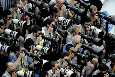All for a great shot - 37 Amazing Photographers Photography Seen On www.coolpicturegallery.net