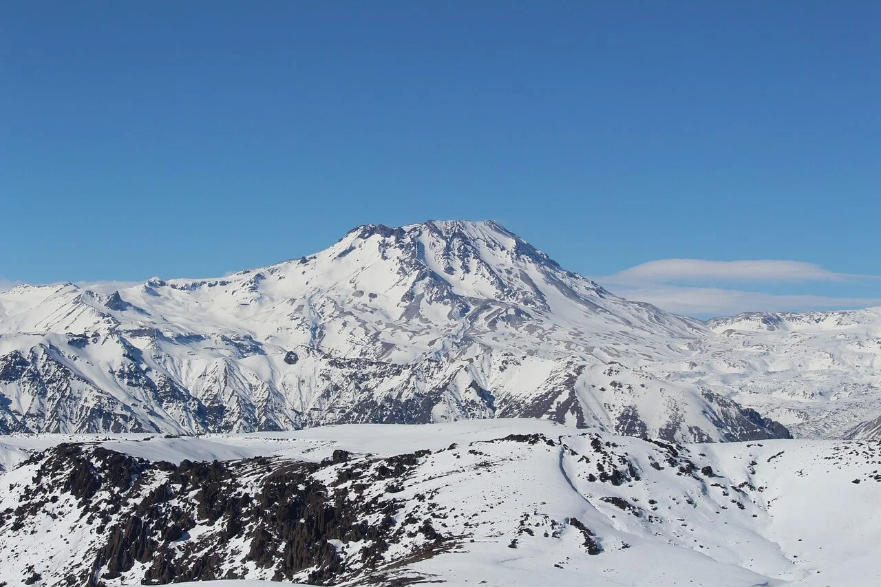Hallazgo trágico en los Andes: encuentran cuerpos de alpinistas argentinos