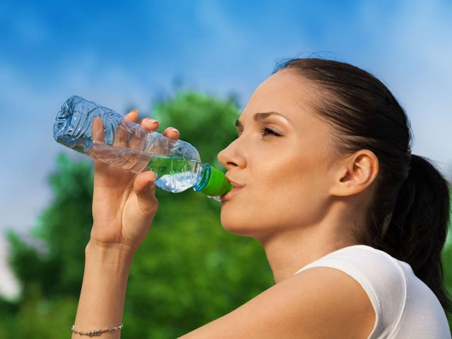 Manfaat Air Putih Bagi Kesehatan Tubuh Manusia