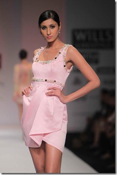 WIFW SS 2011by Gayatri Khanna (12)