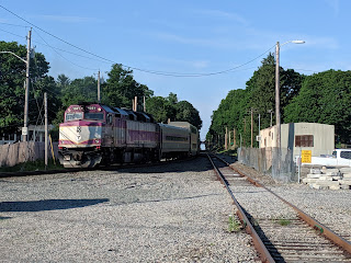 Franklin commuter rail train heading to Franklin Dean Station