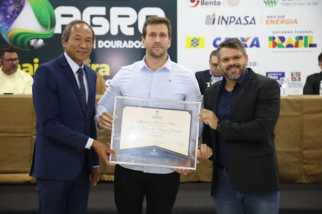 Vereador Elias Ishy presta homenagem ao curso de Agronomia da Unigran