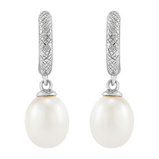 https://www.jcpenney.com/p/honora-legacy-dyed-white-cultured-freshwater-pearl-sterling-silver-drop-earrings/ppr5007913808?pTmplType=regular&deptId=dept20020540052&catId=cat1007450013&urlState=%2Fg%2Fshops%2Fshop-all-products%3Fs1_deals_and_promotions%3DCLEARANCE%26id%3Dcat1007450013&page=22&productGridView=medium&cm_re=ZG-_-grid-_-CLEARANCE_ALL%7C8