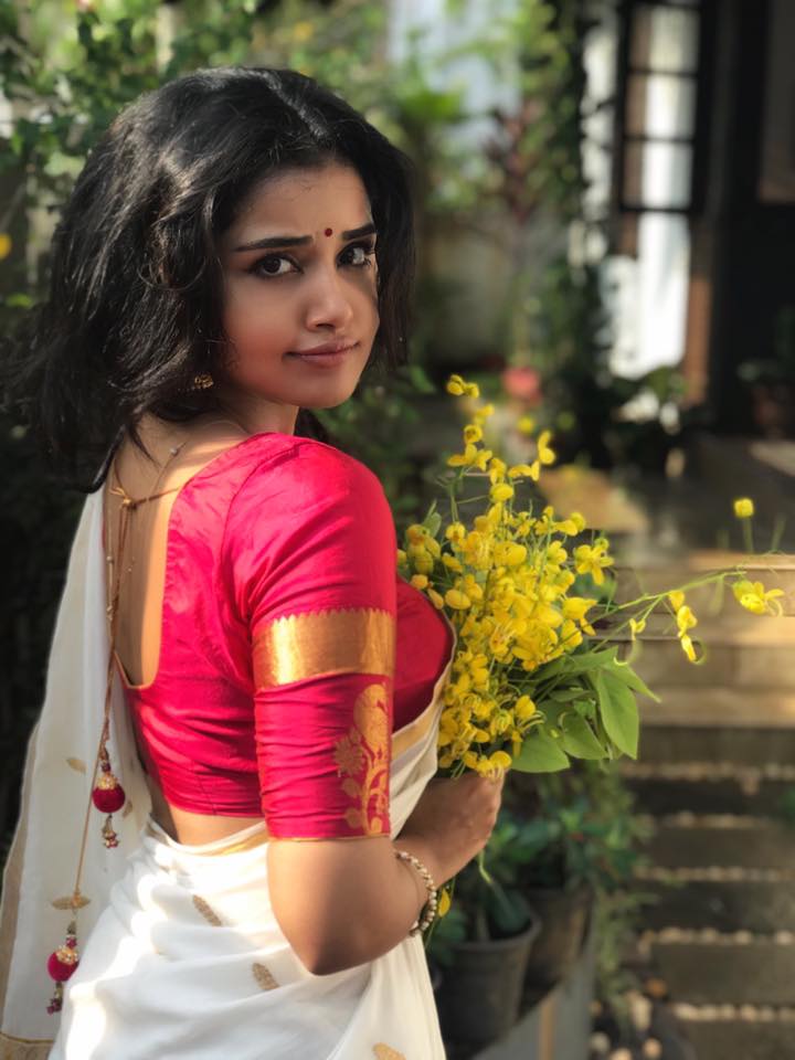 Anupama Parameswaran WhatsApp group links