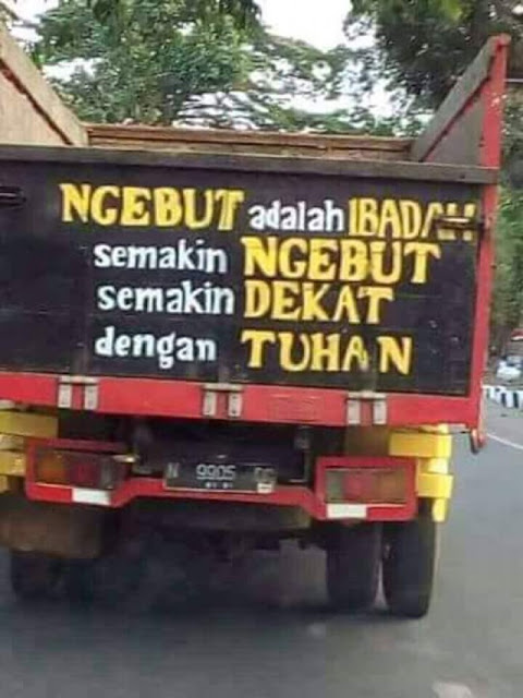 Kumpulan foto Tulisan Lucu Di Bak Truk Kreatif yang ada di 