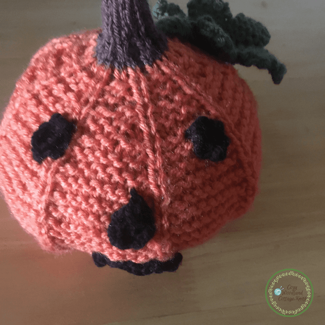 Picture of knitted pumpkin version 1