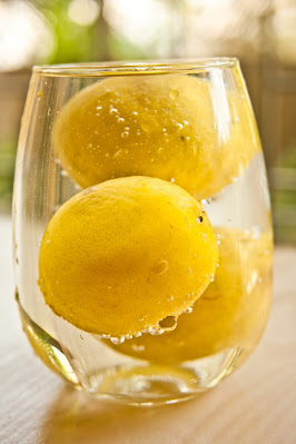 Benefits-of-lemon-water.