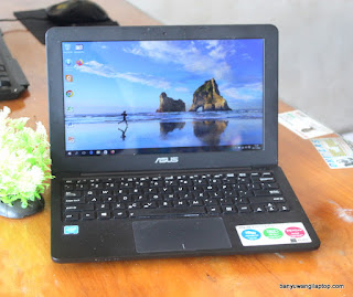 Jual Laptop Asus E202S - Banyuwangi
