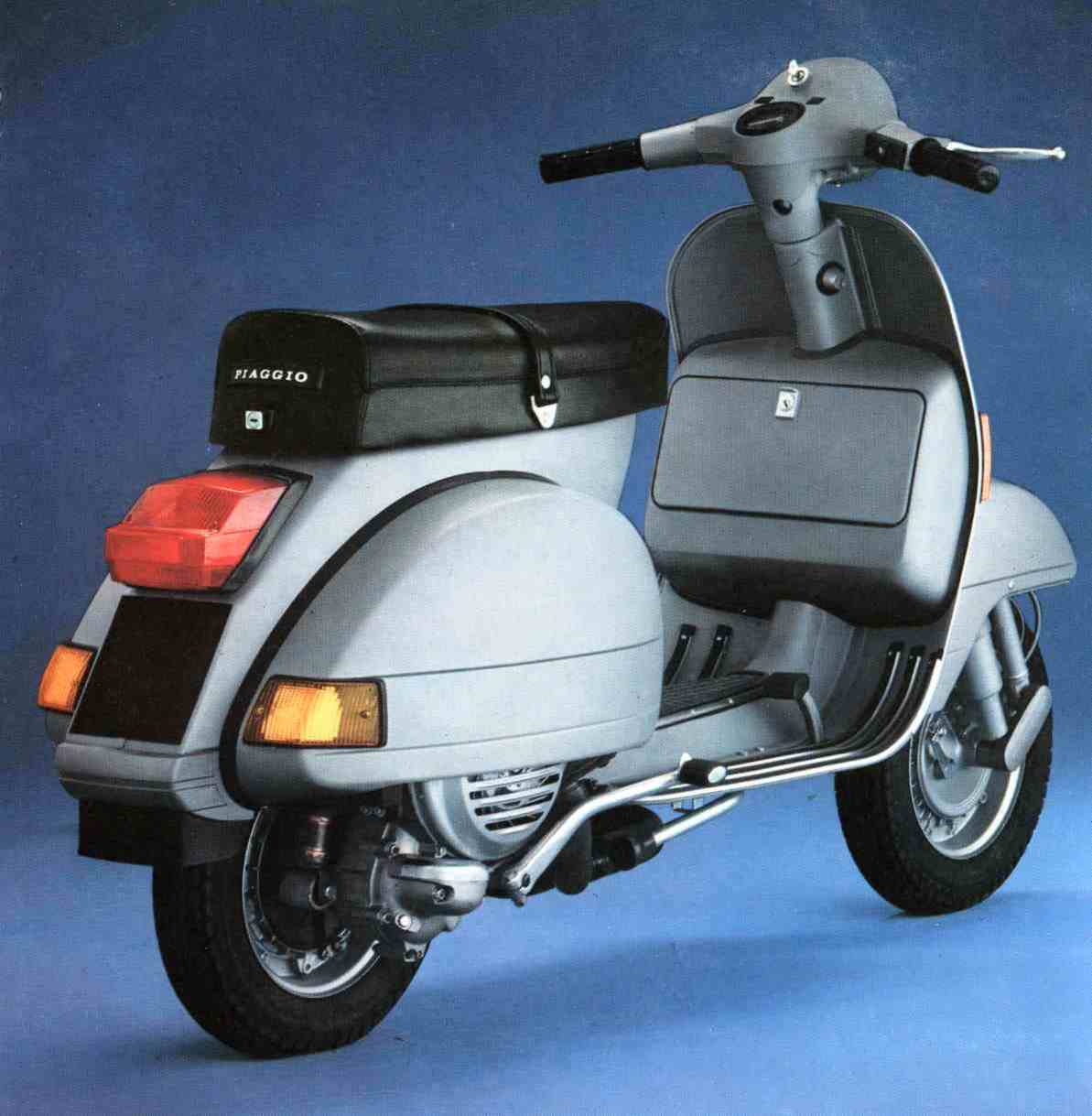 Download 60 Modifikasi Motor Vespa Px 150 Terbaik Cermin Modifikasi