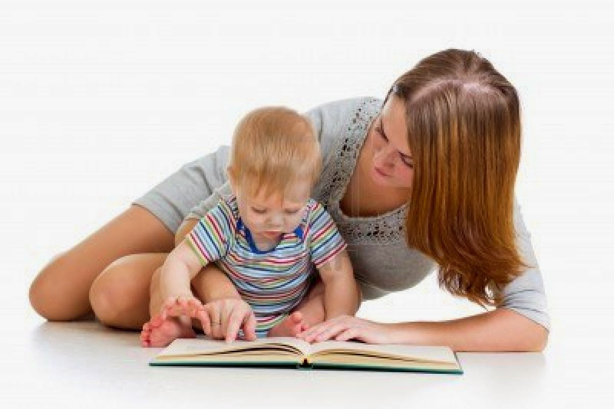 Kumpulan Foto Bayi Bayi Lucu Banget Sedang Membaca Buku 2016