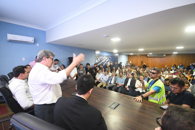 João Azevêdo entrega dragagem, armazéns e implanta projeto Porto Cidade com ações de inclusão social em Cabedelo