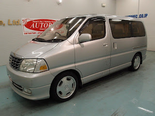 2000 Toyota Grand Hiace G X Edition to Kampala Uganda