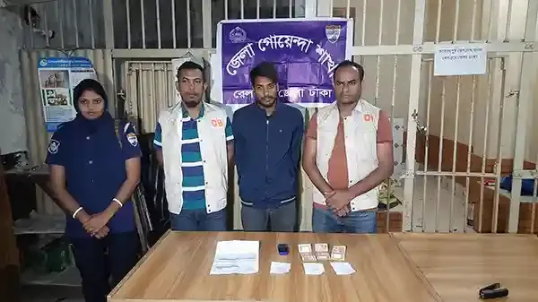 জামালপুরে ট্রেনের ৮১টি টিকিটসহ এক যুবক আটক