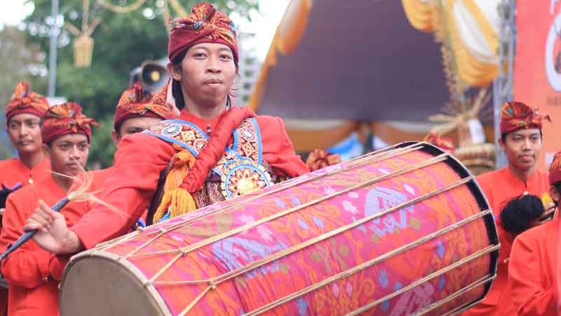 Kesenian Khas Lombok