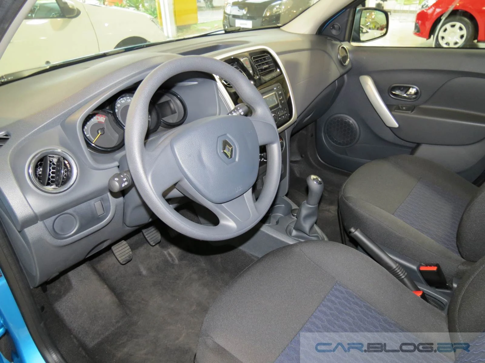 Novo Sandero 2015 Expression - interior