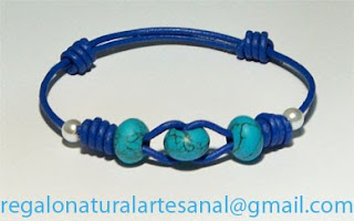 pulsera de cuero con piedra semipreciosa howlite turquesa