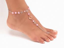 yellow gold anklet in San Marino