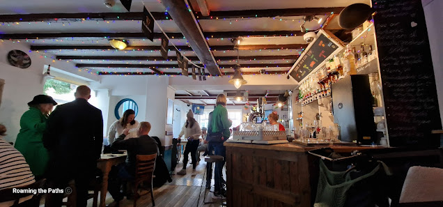 Bar, Three Mariners, Tenby.