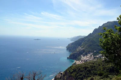 things to do in naples cycling excursions to Amalfi Sorrento Pompeii coast experiences carbon road bike rental napoli naples 