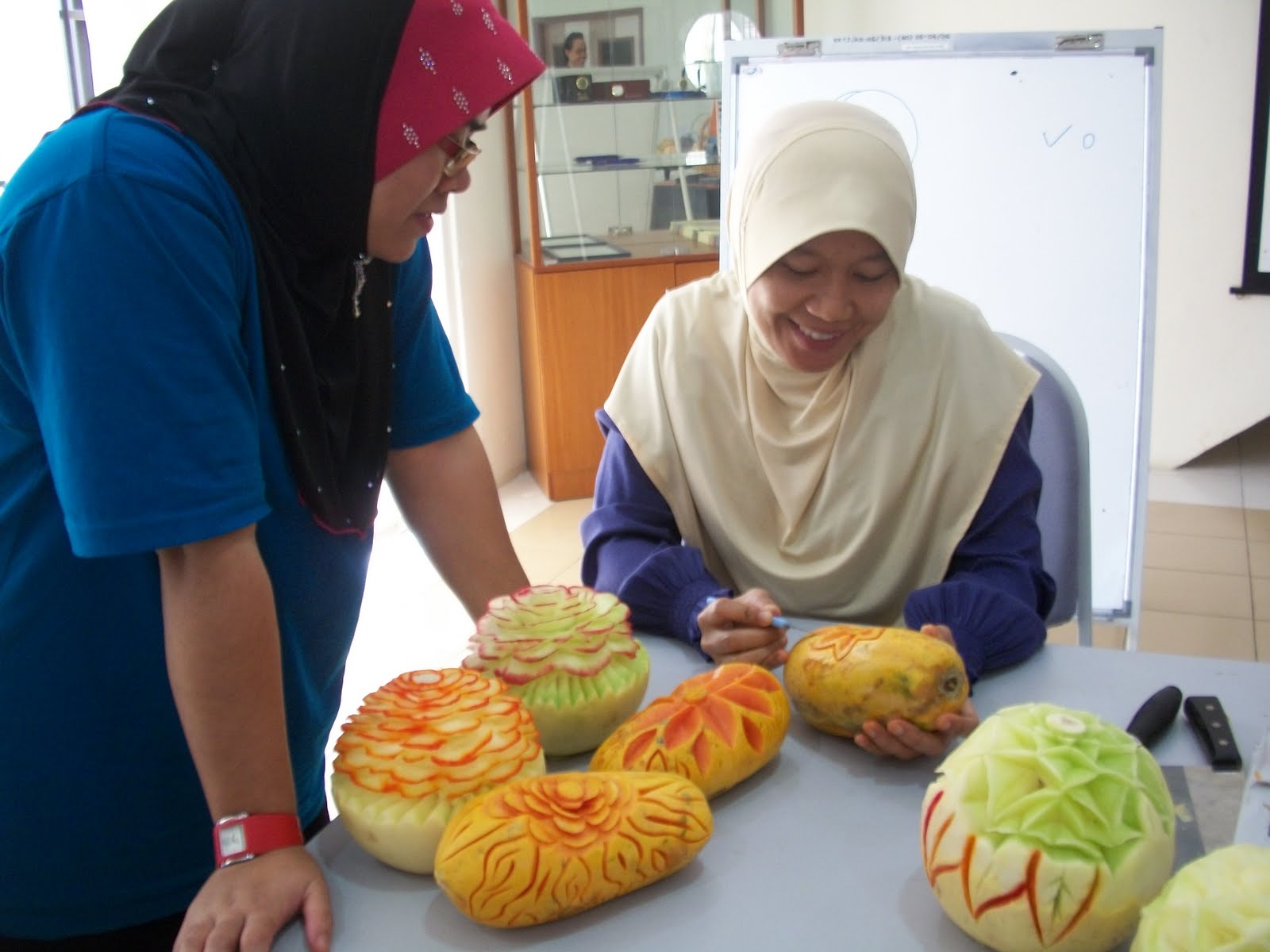 Truly Homemade Bakery In Pasir Gudang/Parit Raja: Ukiran 