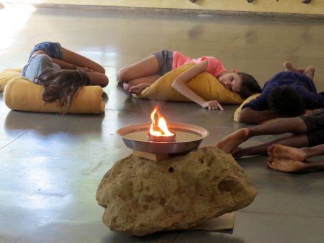 Mindfulness voor kinderen betekent stil worden en luisteren met al je zintuigen.