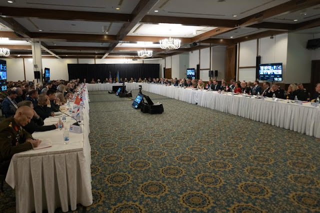 "Историческая" встреча в Рамштайне 40 стран-партнеров Украины