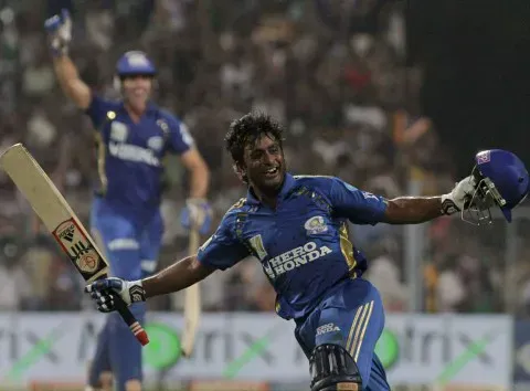 KKR vs MI 70th Match IPL 2011 Highlights