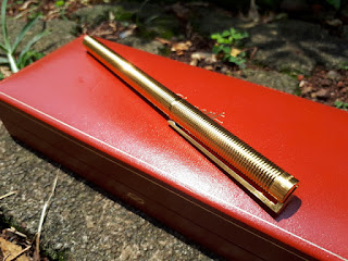 S.T. Dupont Luxury Pen Seri 5E5BC94 Classic Gold Plate 18K With Original Red Box