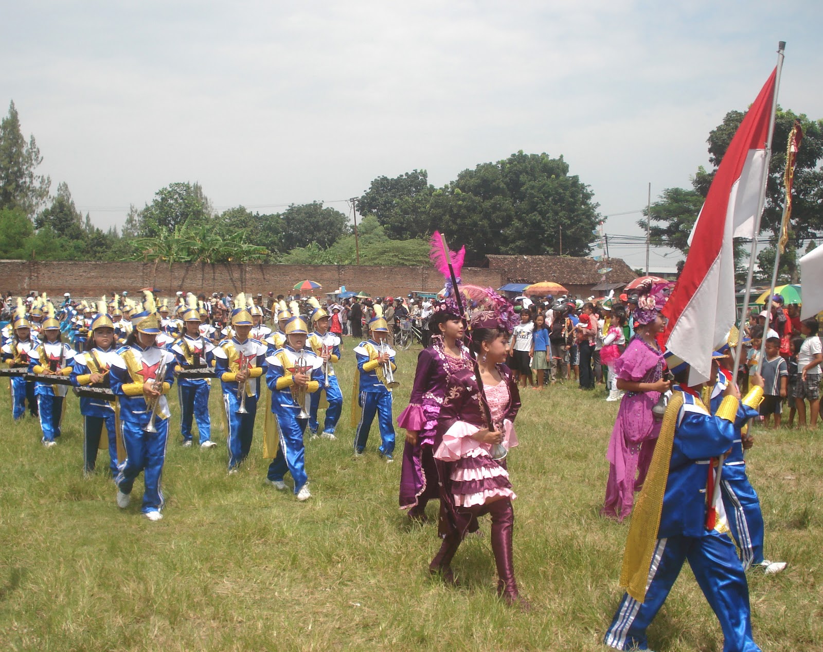 Cerita mamamia: Parade Drum Band