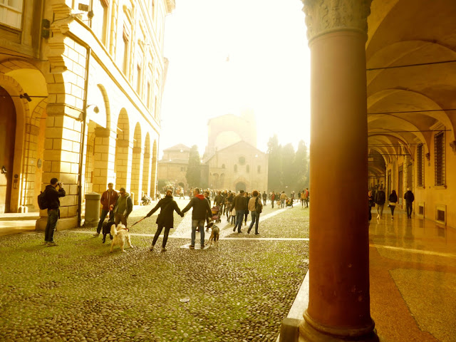 Bologna-piazza-santo-stefano