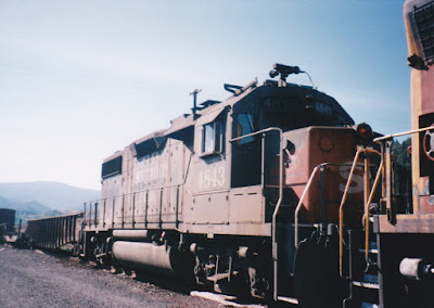 Southern Pacific GP38-2 #4843 in Oakridge, Oregon, in 1996