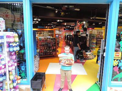 centre parcs longleat plaza shop for kids