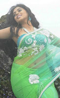 Poorna, latest, navel, in, saree