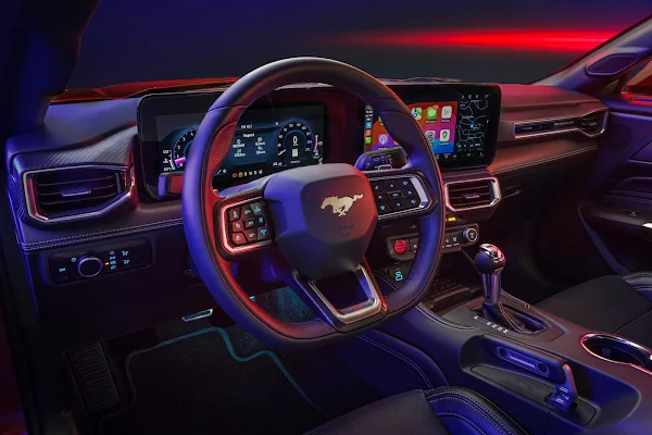 Novo Ford Mustang GT 2025: preço R$ 529  mil - Brasil - fotos e detalhes