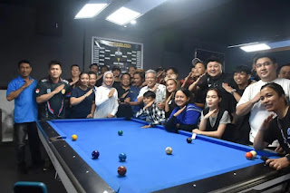 Bupati Muda Mahendrawan dengan penuh semangat membuka secara resmi "Bupati Kubu Raya Open Tournament Billiard" di Mancave Billiard, Jalan Raya Desa Kapur, Kecamatan Sungai Raya, Kabupaten Kubu Raya. (Prokopim Ketapang/Borneotribun)