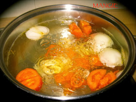 Caldo fideuá