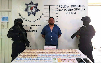 Detienen policías de San Pedro Cholula a sujeto que manejaba falsa patrulla 