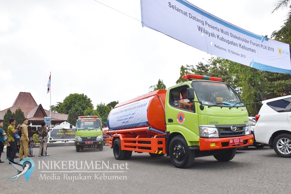 Peduli Korban Kekeringan di Kebumen, PLN Bantu 93 Tangki Air Bersih